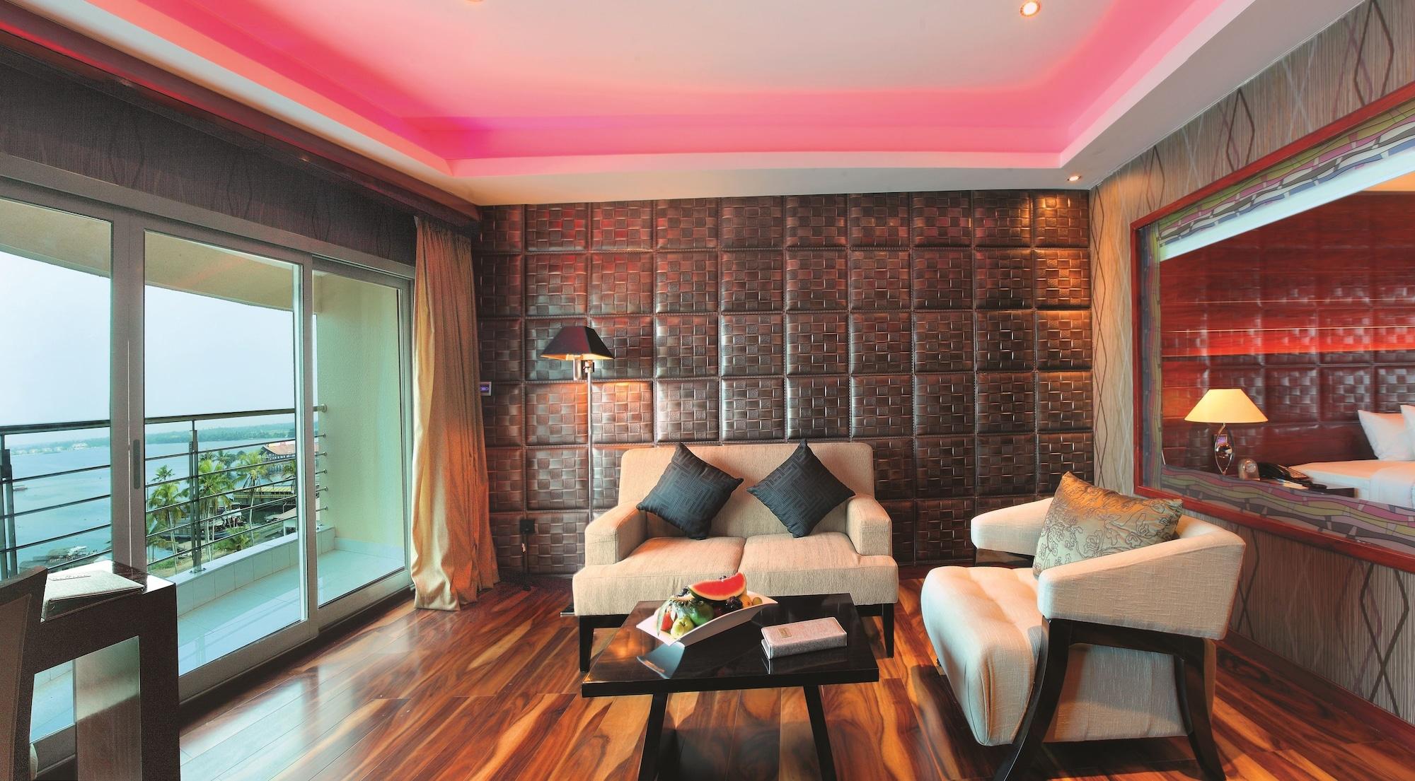 Ramada By Wyndham Alleppey Alappuzha Exterior foto