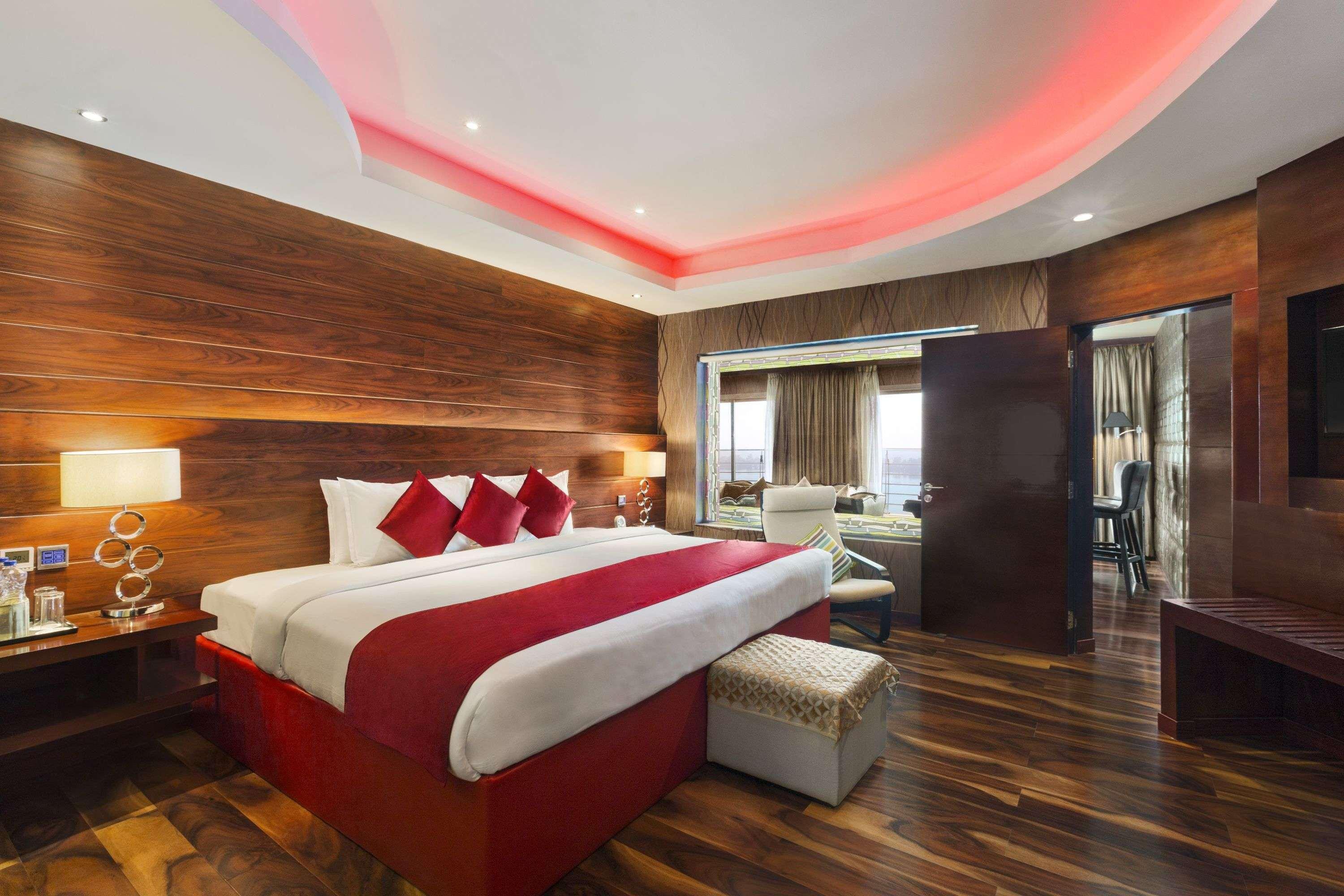 Ramada By Wyndham Alleppey Alappuzha Exterior foto