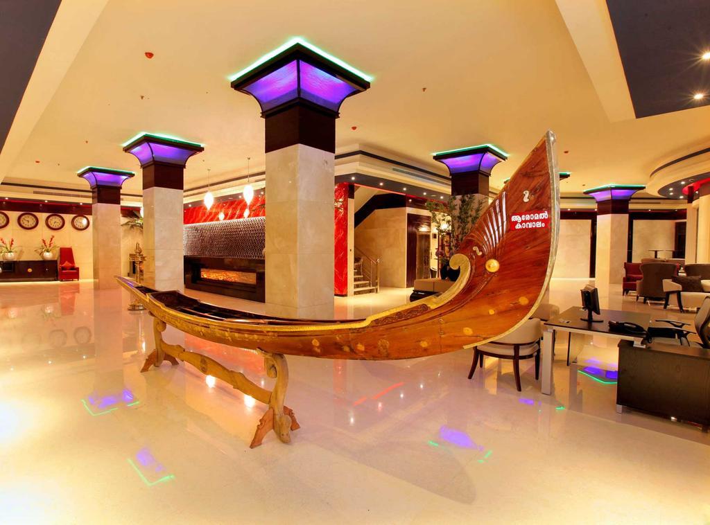 Ramada By Wyndham Alleppey Alappuzha Exterior foto